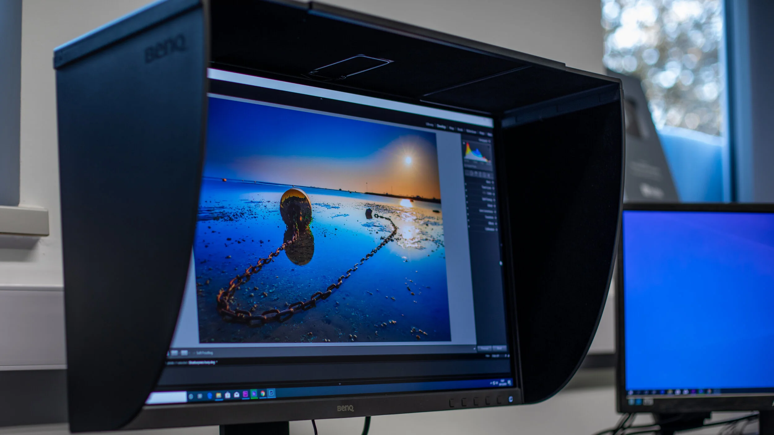 BenQ SW270C フォトグラファーモニター Amazon.com: BenQ SW270C Photo Video Editing Monitor 27